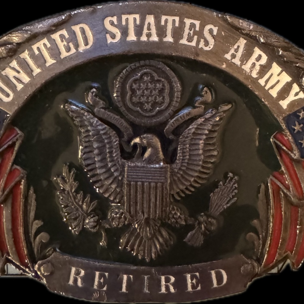 United States Army Retired 1992 Siskiyou Brass Enamel Eagle Belt Buckle